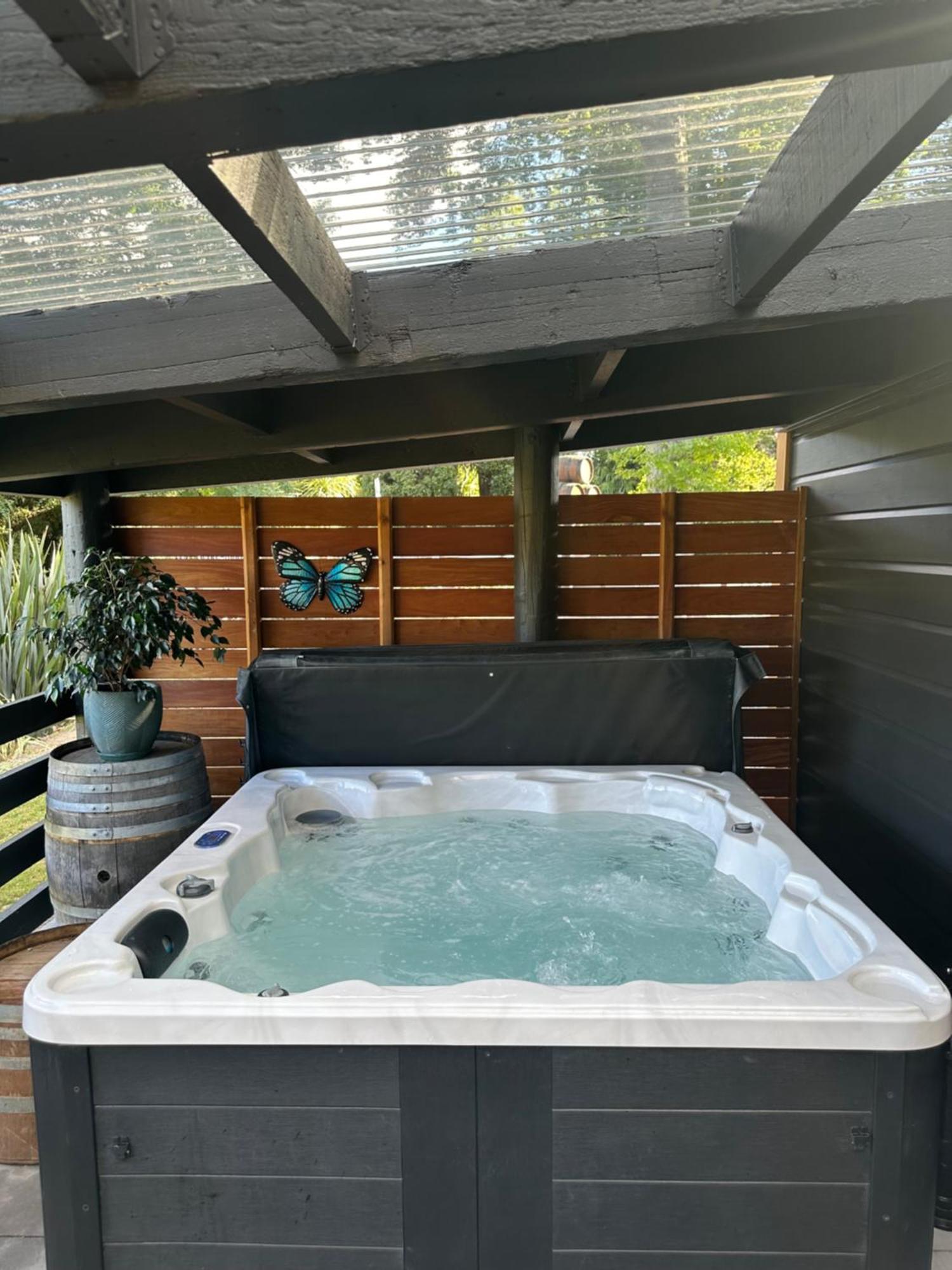 Black Cottage Boutique Acommodation Havelock North Eksteriør billede